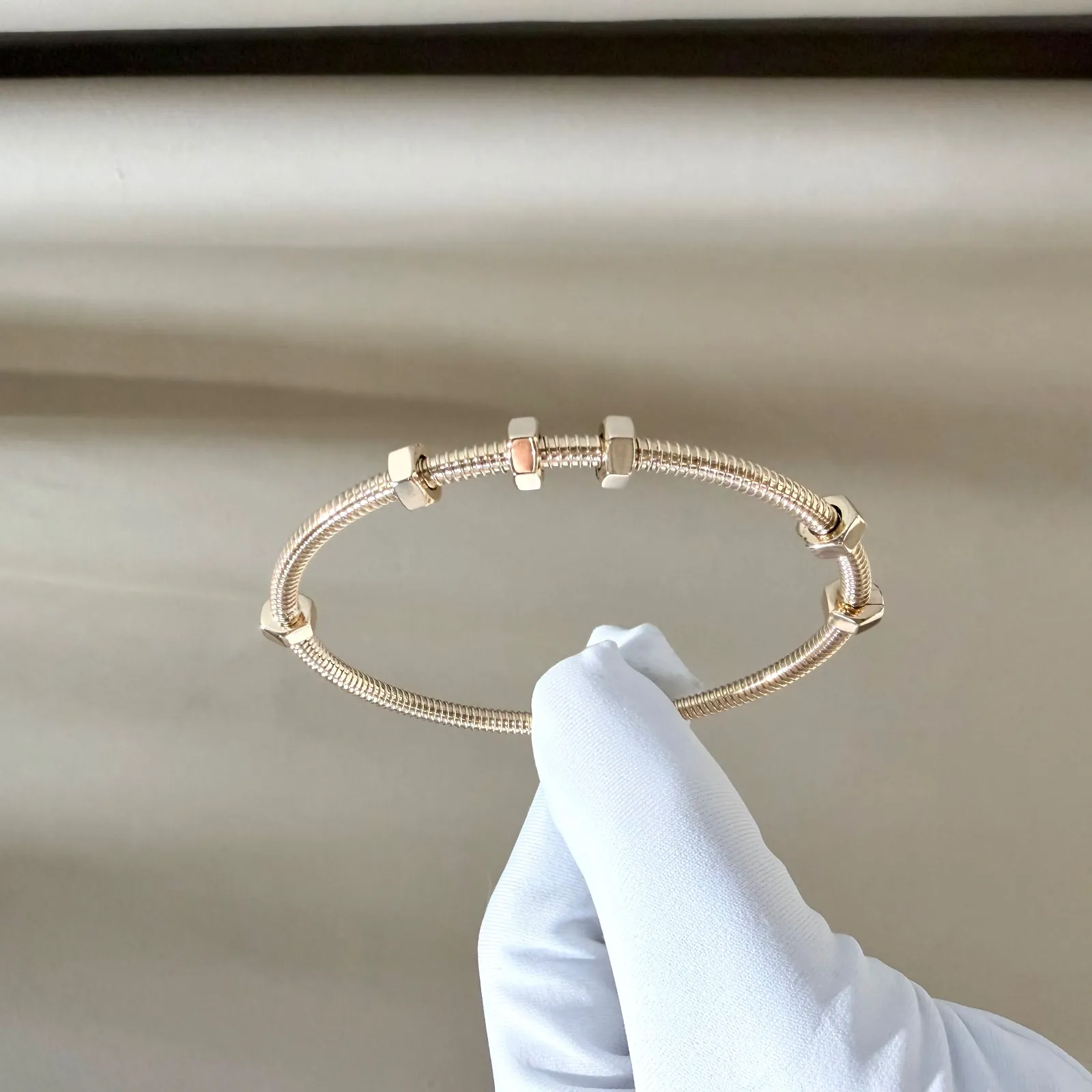 กำไลและสร้อยข้อมือ Ecrou de Cartier Bracelet Pink Gold 18K Size 19