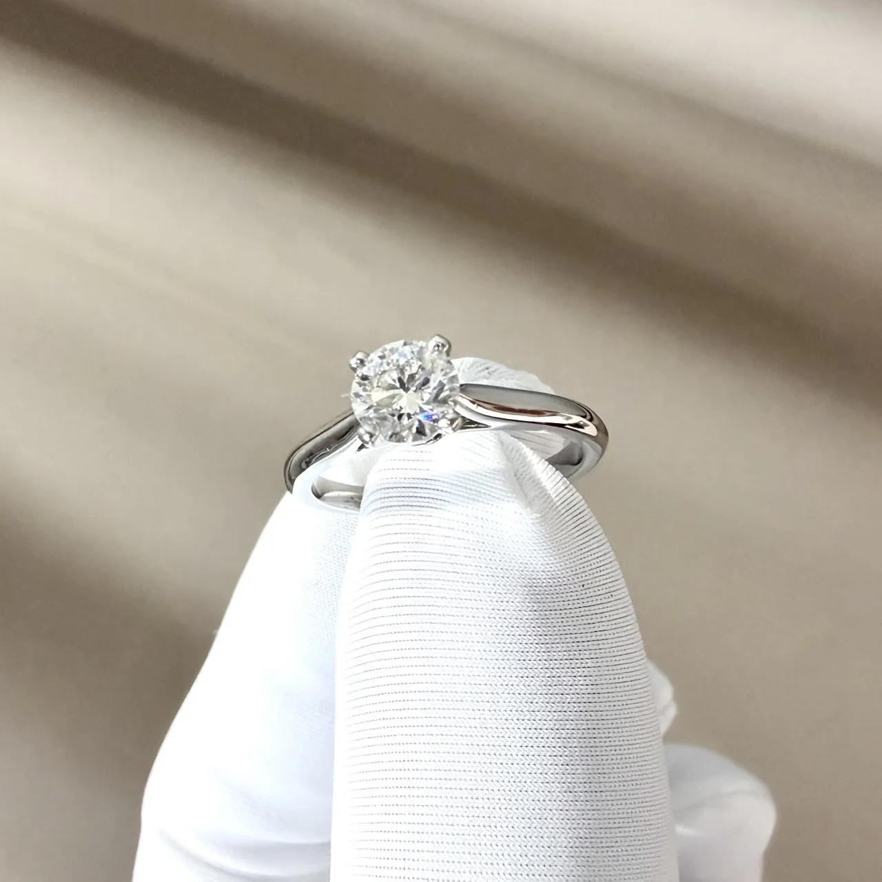 แหวน Cartier 1895 Solitaire Ring Platinum 950 Diamond 0.56ct Size 49