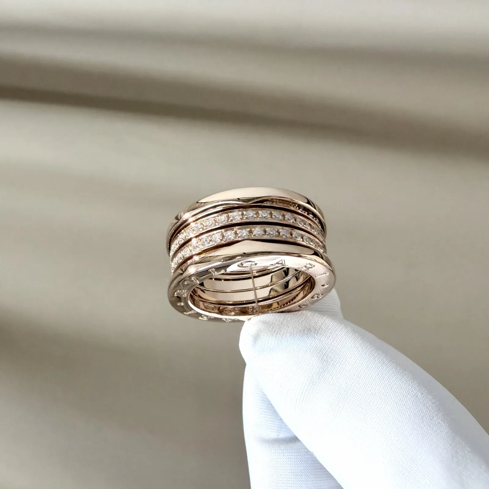แหวน Bvlgari B.zero1 4 Bands Ring Rose Gold 18K Diamonds Size 55