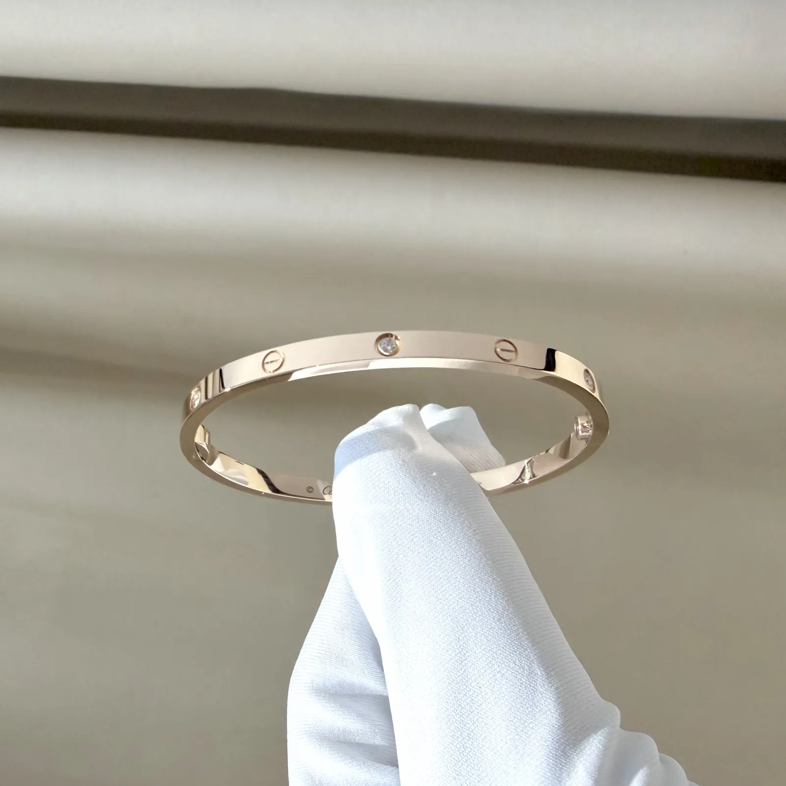 กำไลและสร้อยข้อมือ Cartier Love Bracelet แบบบาง Pink Gold 18K 6 Diamonds Size 15