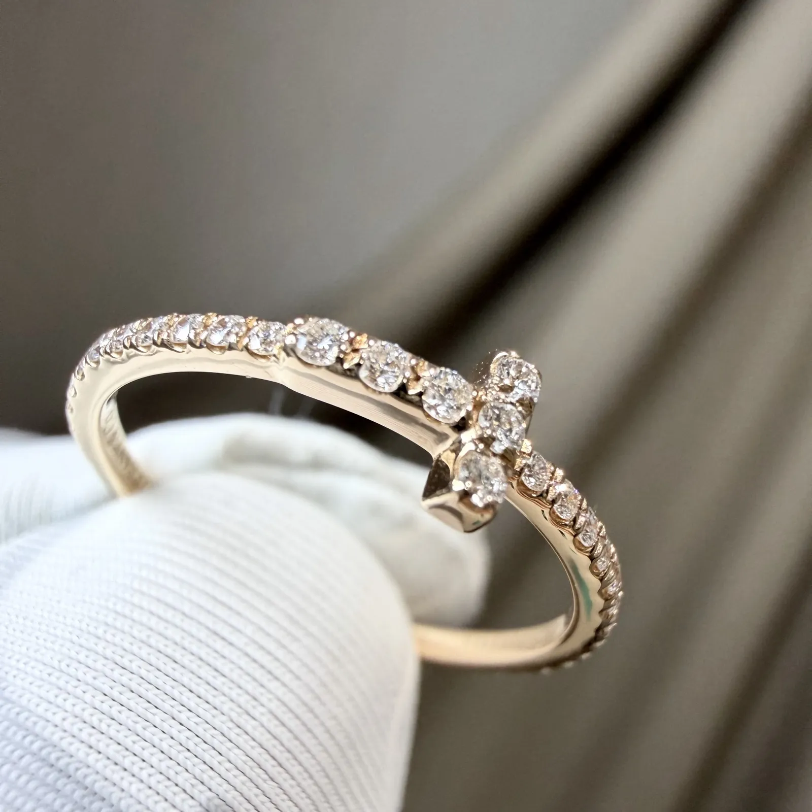 แหวน Tiffany & Co. T Wire Band Ring Rose Gold 18K Diamonds Pave Size 49
